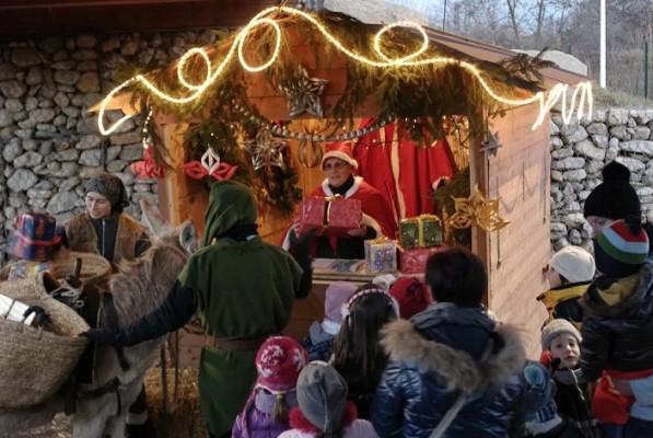 882px-natale_presepi-fonte-wwwregione_piemonte_it
